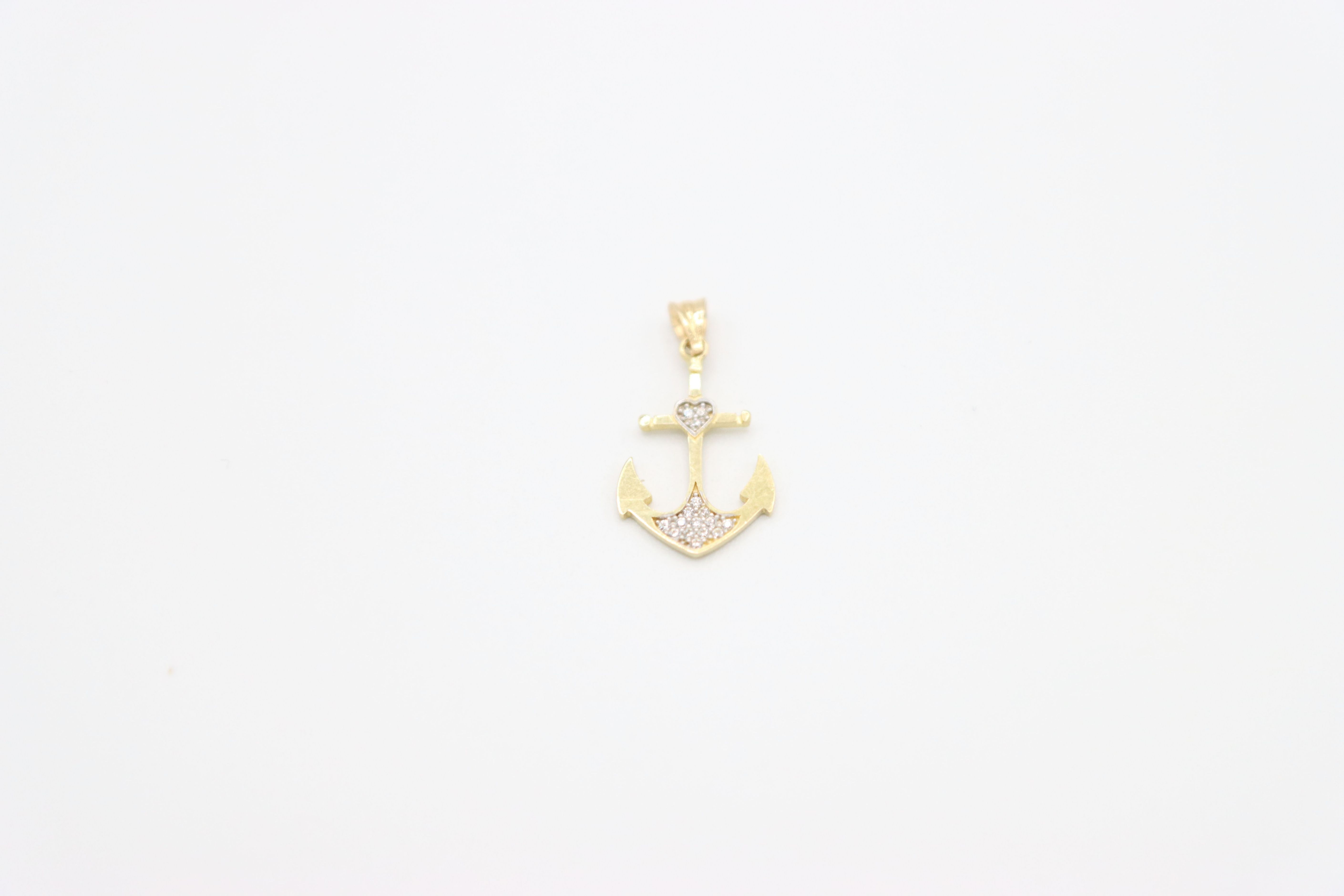 PENDENTIF ANCRE DE BATEAU/COEUR EN OR 10K & ZIRCONS 