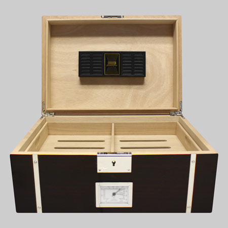 HUMIDOR POUR 100 CIGARES